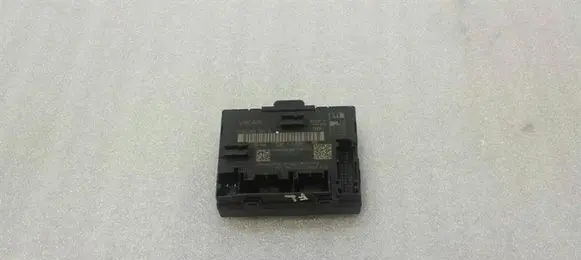 Audi A3 S3 8V Door control unit/module 5Q0959592A