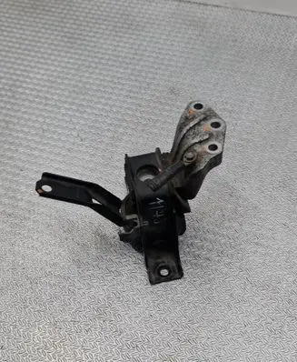 Suzuki Celerio Engine mount bracket 1161084MA0