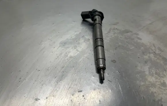 Audi A4 S4 B8 8K Fuel injector 0986435360