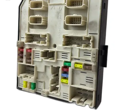 Renault Kangoo III Fuse box set 284b66852r USM-2010