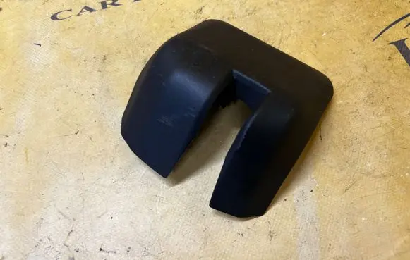 Citroen DS7 Crossback Rear seat rail trim cover 9816027180