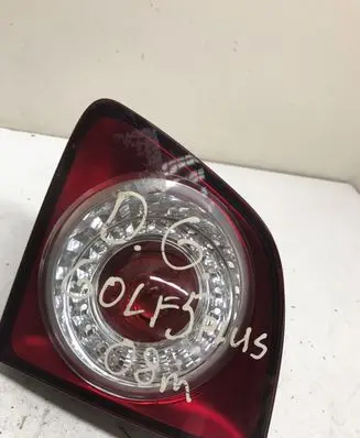 Volkswagen Golf V Tailgate rear/tail lights 5M0945094L