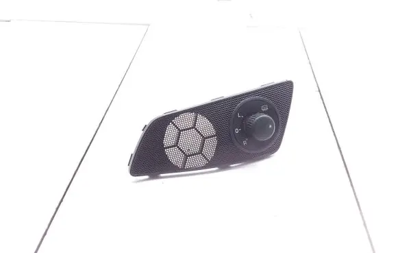 Skoda Octavia Mk2 (1Z) Wing mirror switch 1Z1959565A 1Z1867435