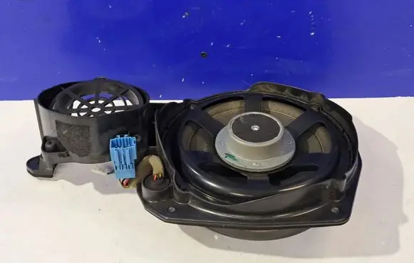 Mercedes-Benz S W221 Front door speaker A2218205802