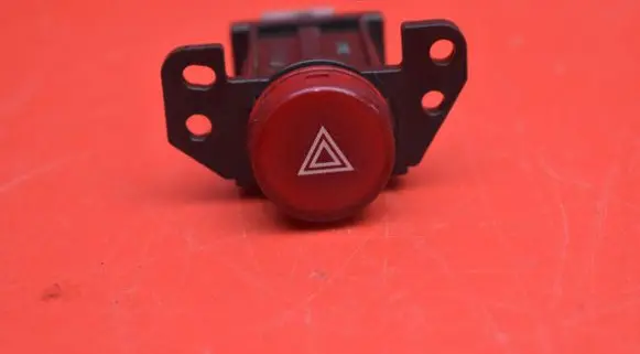Mitsubishi Outlander Hazard light switch