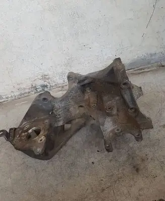 Audi Q5 SQ5 Engine mounting bracket