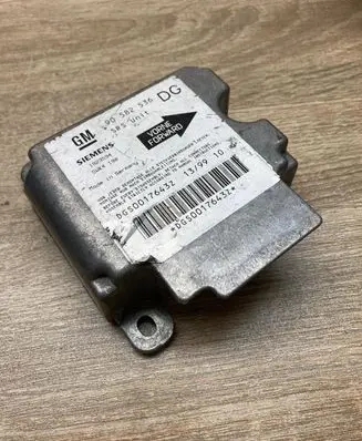 Opel Zafira A Airbag control unit/module 90582536 5WK4190