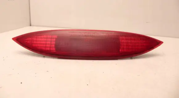 Nissan Note (E11) Third/center stoplight 