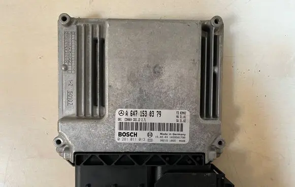 Mercedes-Benz E W211 Engine control unit/module A6471530379
