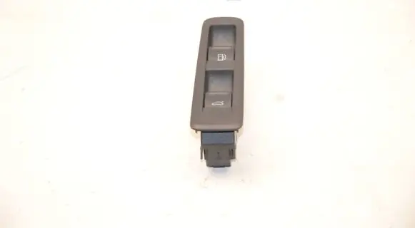 Skoda Octavia Mk4 Tailgate opening switch 5E3959833 5E3867425A 565959831
