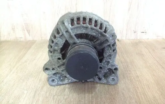 Audi A3 S3 8P Generator/alternator 06F903023F