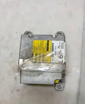 Toyota Corolla E120 E130 Airbag control unit/module 211082103 8917002390