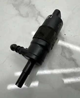 Audi A6 S6 C6 4F Headlight washer pump 3D7955681 001016V
