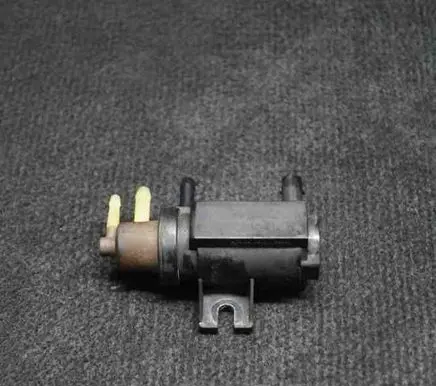 Mercedes-Benz E W212 Turbo solenoid valve