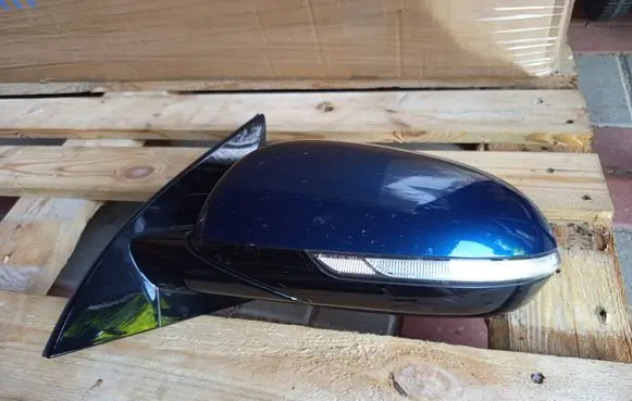 Front door electric wing mirror