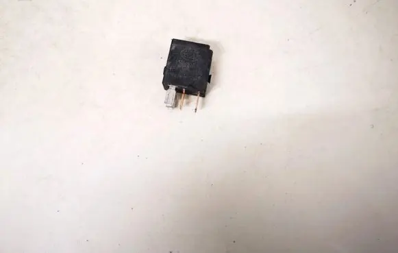 Mercedes-Benz C W203 Other relay 0025421119 4ra007813-00