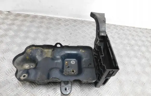 Chevrolet Captiva Battery tray 