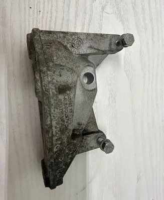 BMW 5 F10 F11 Engine mounting bracket 7805421