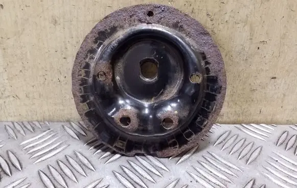 Toyota Corolla E120 E130 Coil spring mount 