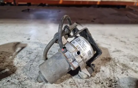 Electric auxiliary coolant/water pump