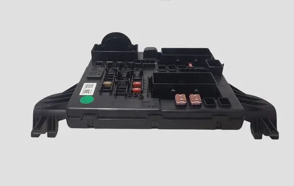 Opel Insignia A Fuse module 544949969 529050199 1327732104