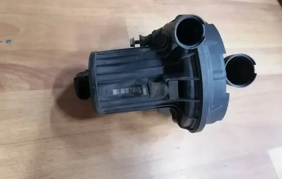 Audi A6 S6 C6 4F Secondary air pump 07L959253B 70148602 07L959231C