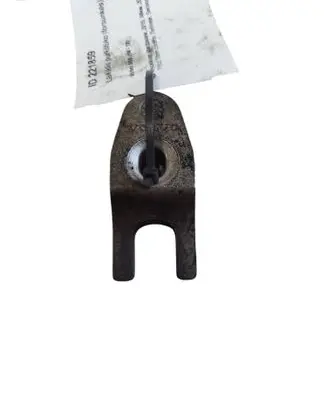 Volvo S60 Fuel Injector clamp holder 