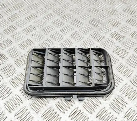Audi A8 S8 D4 4H Quarter panel pressure vent 4E0819181C