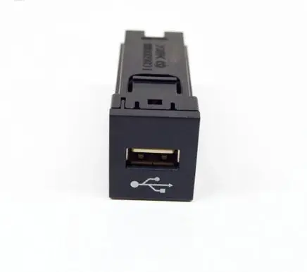 Toyota C-HR I AUX in-socket connector 86190F4040 CAUS19E1AE