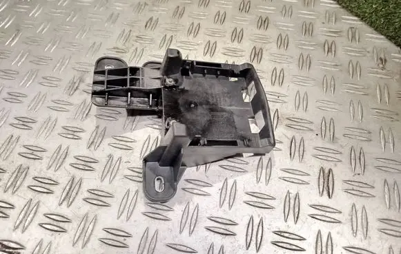 Renault Arkana Distronic sensor bracket 284S42408R
