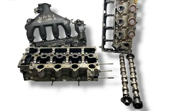 Ford Mondeo MK IV Engine head QXBA 9654973680 9662688980