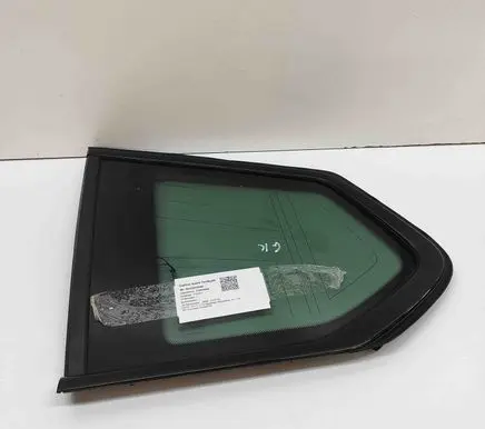 BMW X3 F25 Rear side window 7205663