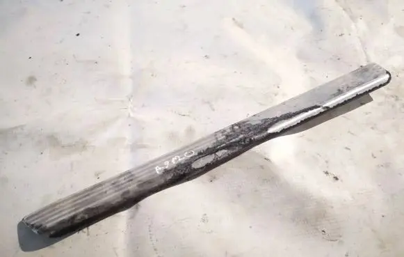 Skoda Superb B6 (3T) Front sill trim cover