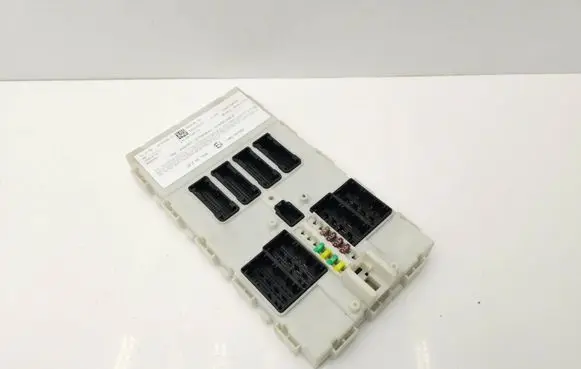BMW 3 F30 F35 F31 Central body control module 8707676