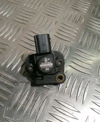 Mercedes-Benz C W204 Air pressure sensor A0071530028 0261230196