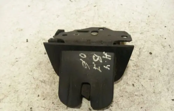 Audi A4 S4 B7 8E 8H Tailgate/trunk/boot lock/catch/latch
