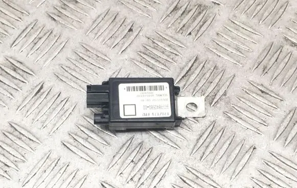 Antenna control unit