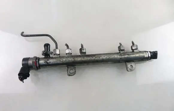 Fuel main line pipe