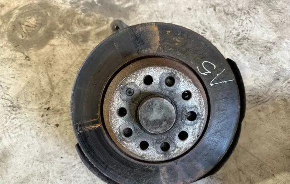 Volkswagen PASSAT B8 Rear wheel hub 249C