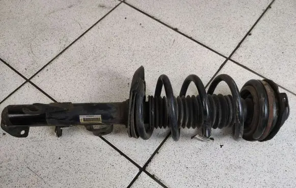 Jeep Cherokee Front shock absorber/damper 05168588AF