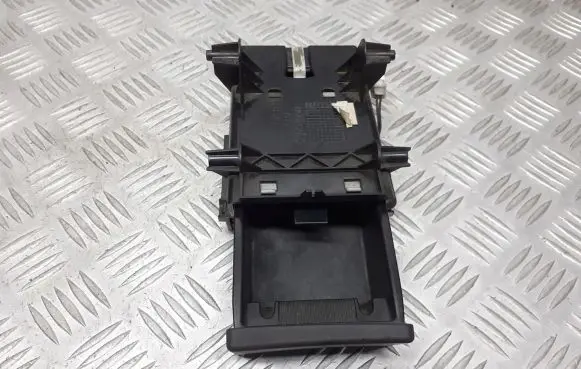 Nissan Primera Car ashtray