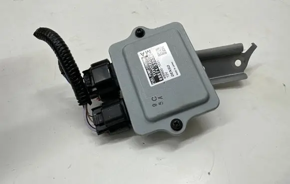 Toyota Camry VIII XV70 Fuel injection pump control unit/module 8957133030