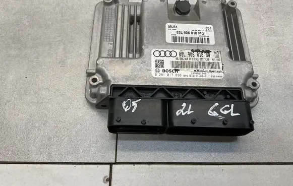 Audi Q5 SQ5 Engine control unit/module 03L906018MQ