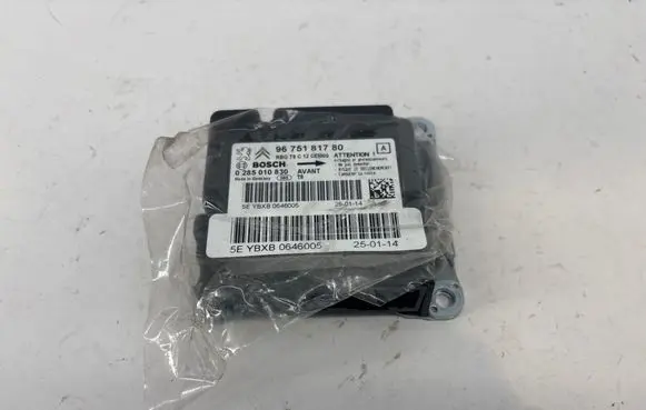 Peugeot 3008 I Airbag control unit/module 9675181780 0285010830 YBXB0646005