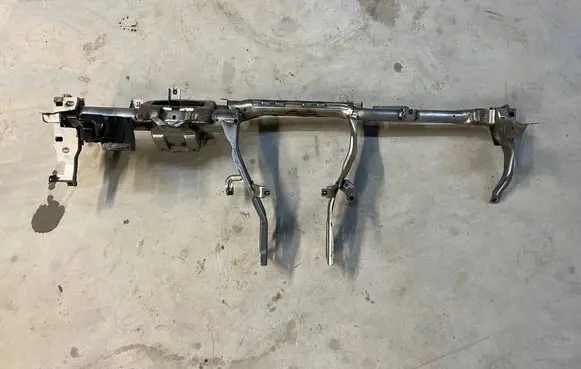 Volkswagen PASSAT B8 USA Dashboard cross member/frame bar 561858505