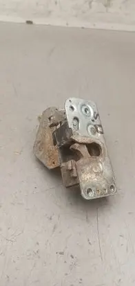Iveco Daily 3rd gen Sliding door lock loop/hook striker 