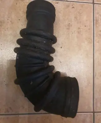 Ford Mondeo MK II Air intake hose/pipe 93BB9C623fc