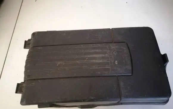 Volkswagen Golf V Battery box tray cover/lid 1K0915443A