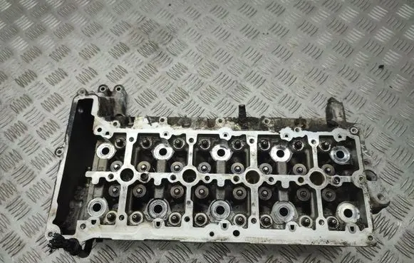 Engine head