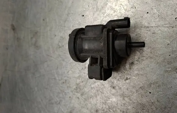 Mercedes-Benz CLK A209 C209 Turbo solenoid valve 0005450427
